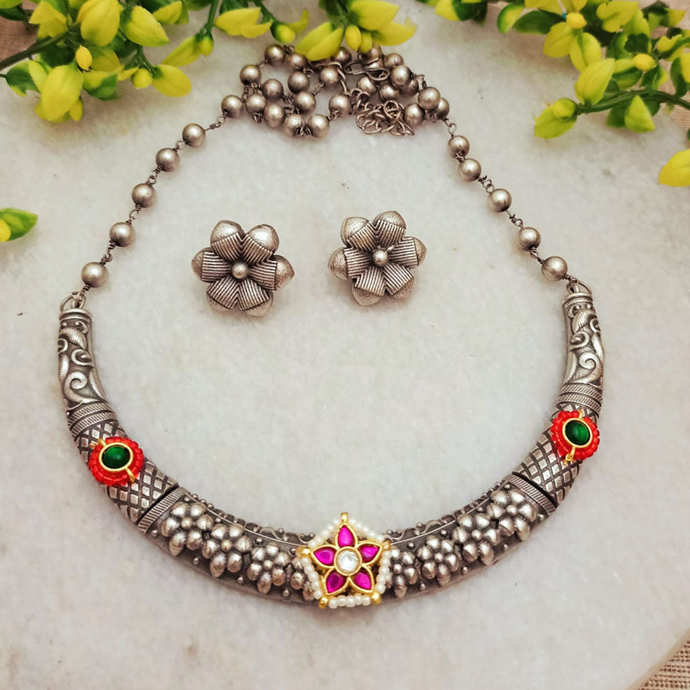 FS Collection 2 Tone Plated Kundan And Pearls Necklace Set