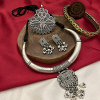 FS Collection Oxidised Plated Pota Stone And Pearls Necklace Set