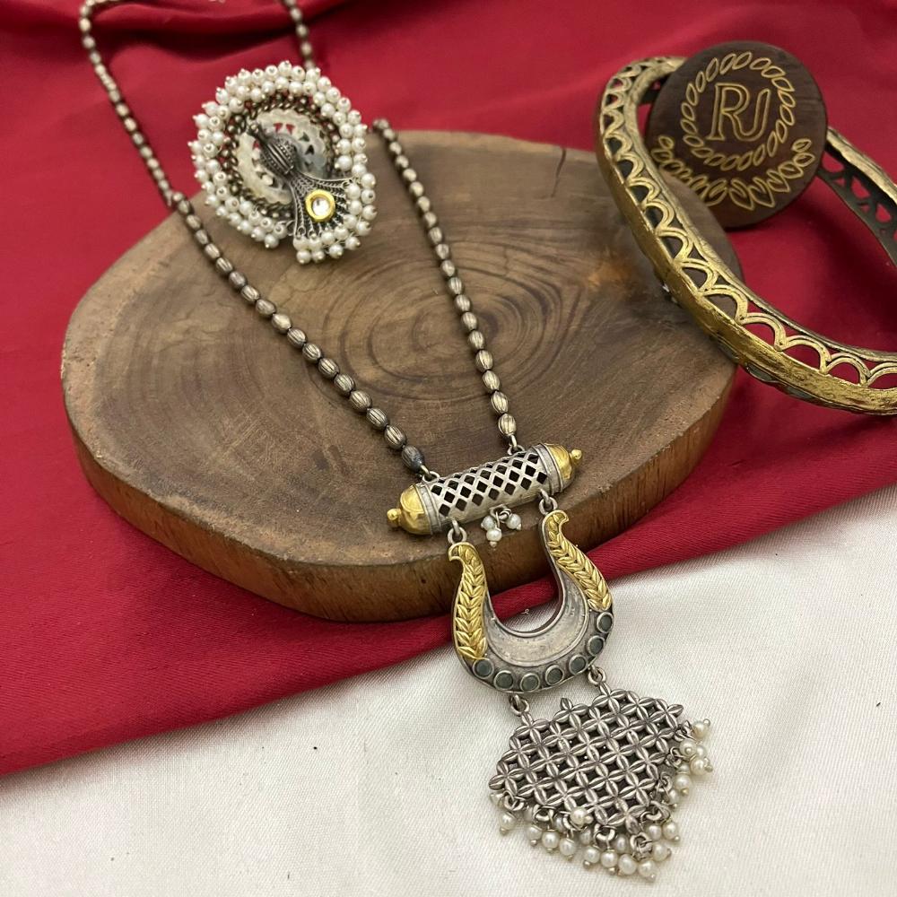 FS Collection 2 Tone Plated Pearl Luxurious Modern Fusion Jewelry Long Necklace 