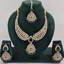 FS Collection Shimmering Crystal Stone And Pearl Necklace Set