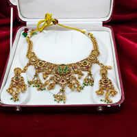 FS Collection Sparkling Pota Stone And Pearl Elegance Necklace Set
