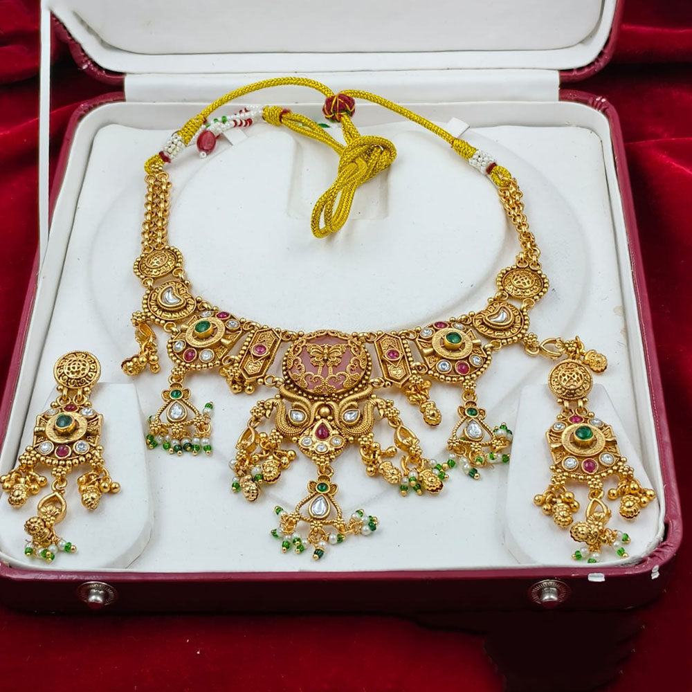 FS Collection Sparkling Pota Stone And Pearl Elegance Necklace Set