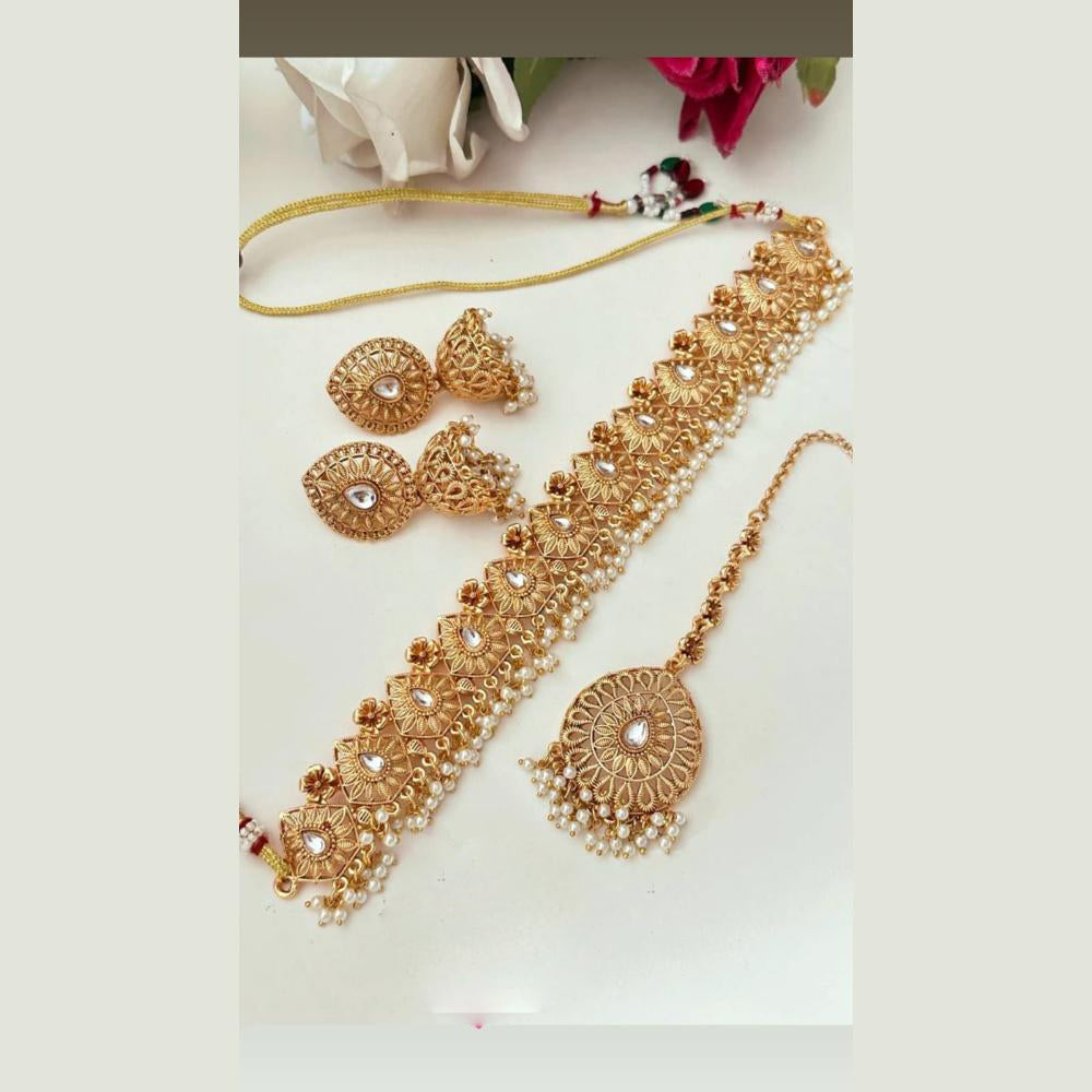 FS Collection Festive Pota Stone And Pearl Choker Necklace Set