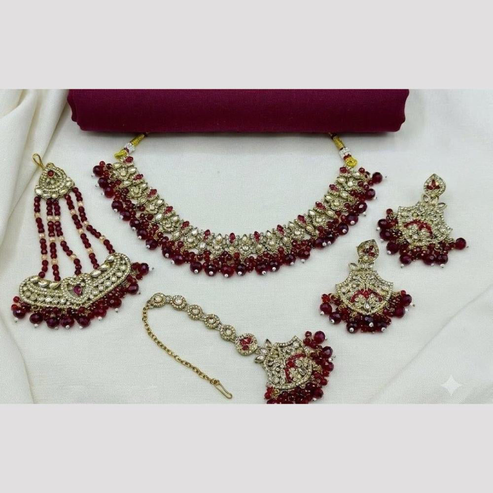 FS Collection Elegant Crystal Stone And Beads Necklace Set