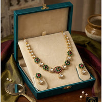 FS Collection Elegant Pota Stone Necklace Set