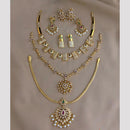 FS Collection Fashion Austrian Stone And Pearl Combo Necklace Set