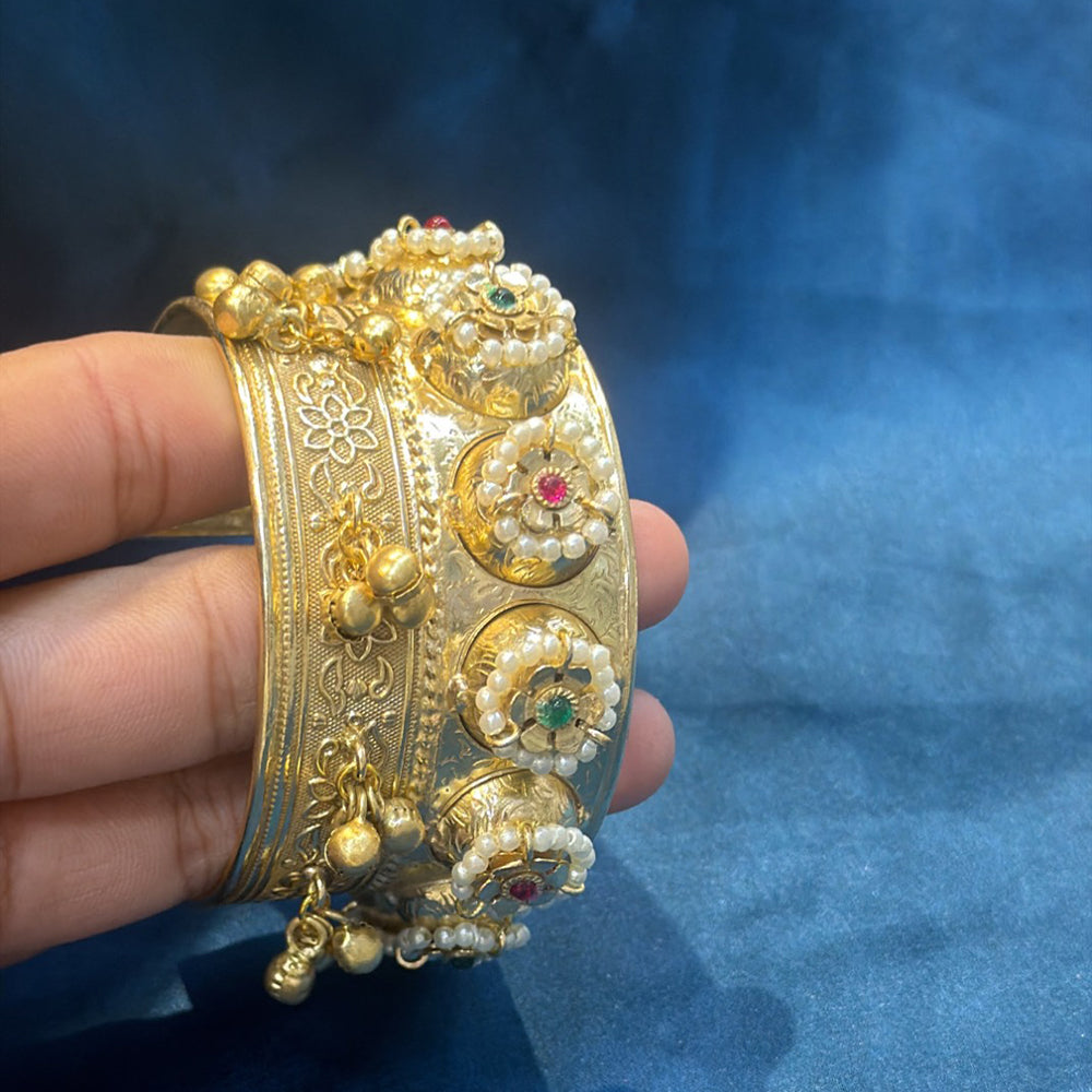 Akruti Collection Designer Pota Stone And Pearl Openable Kada