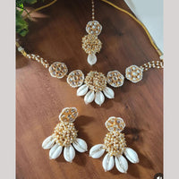 Shrijicreation Gold Plated Kundan Stone And Shell Necklace Set