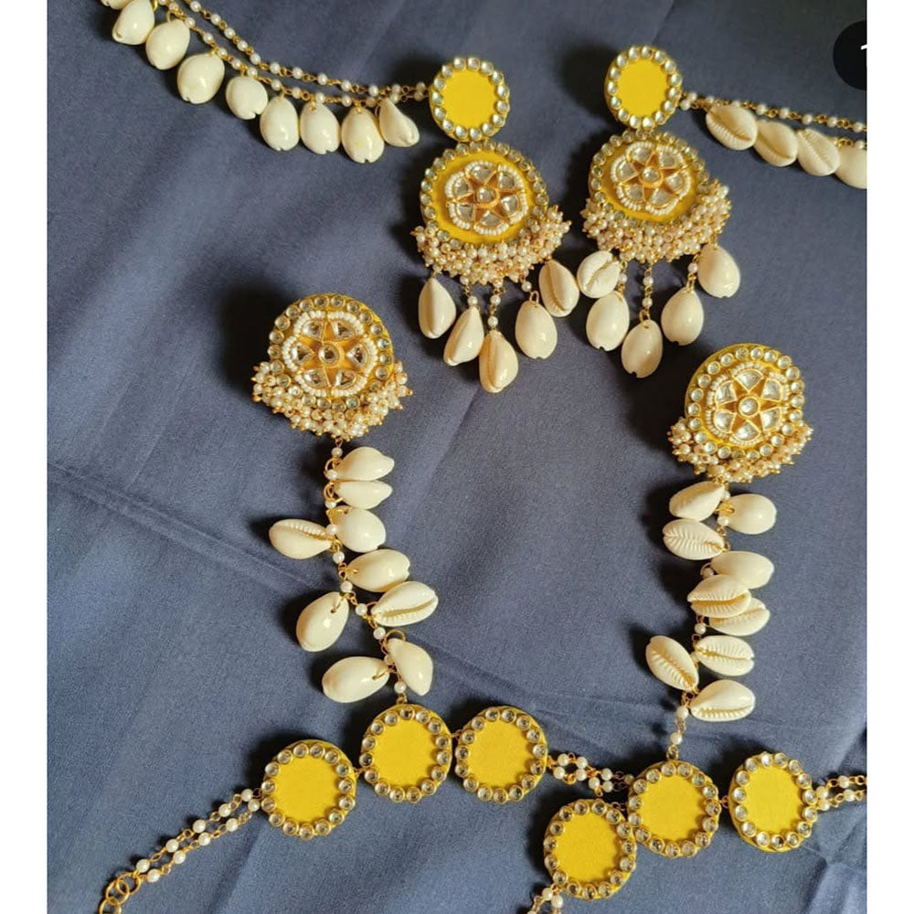 Shrijicreation Heritage-Inspired Kundan Shell And Pearl Combo Set 