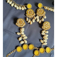Shrijicreation Heritage-Inspired Kundan Shell And Pearl Combo Set 