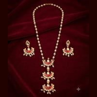Palak Art Elegant Kundan Stone And Pearl Designer Necklace Set