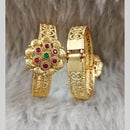 Star India Gold Plated Pota Stone And Pearl Openable Bracelet