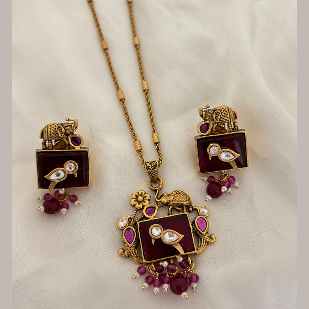 Jewel Addiction Pota Stone And Pearl Designer Pendant Set