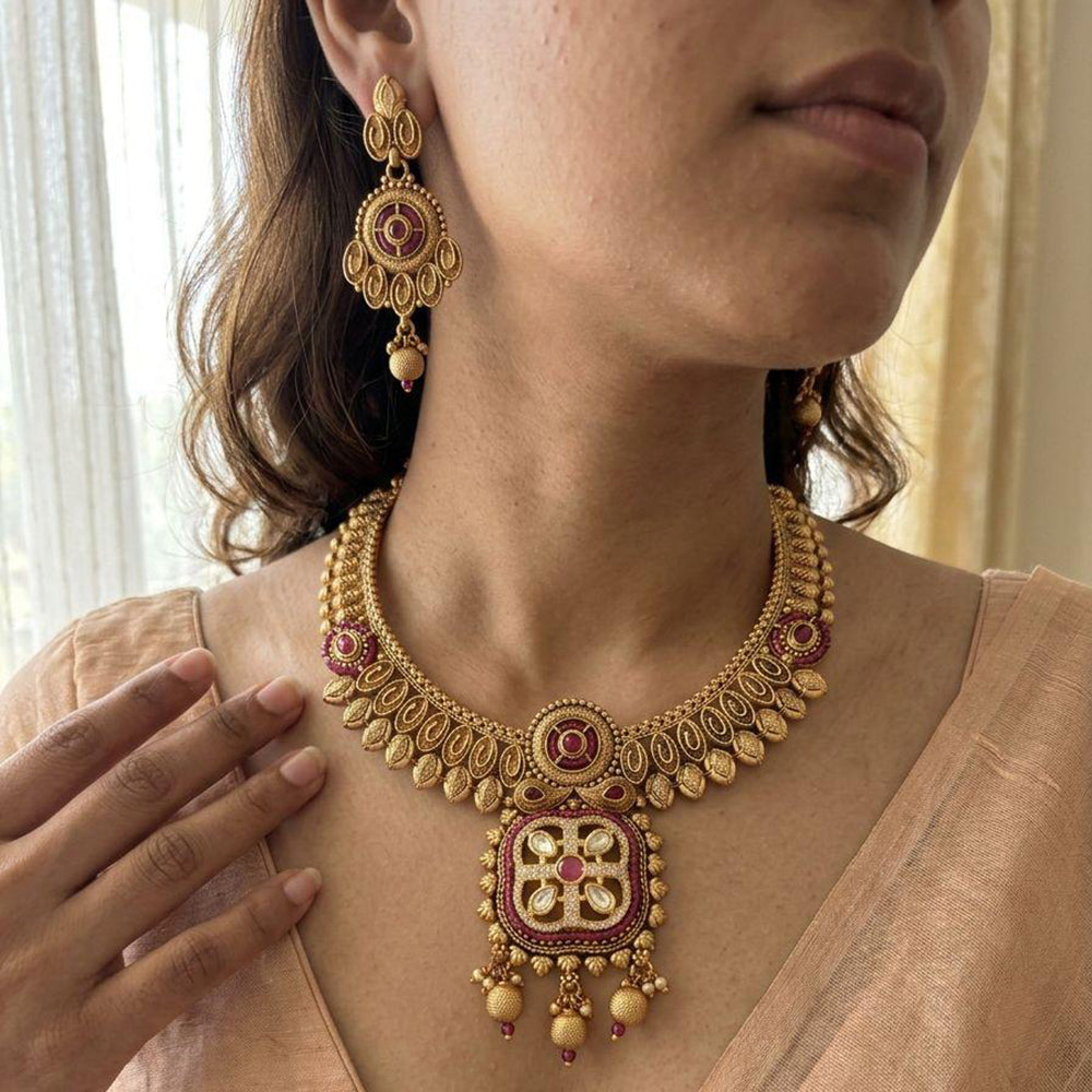 Jewel Addiction Premium Pota Stone Beads And Pearl Necklace Set