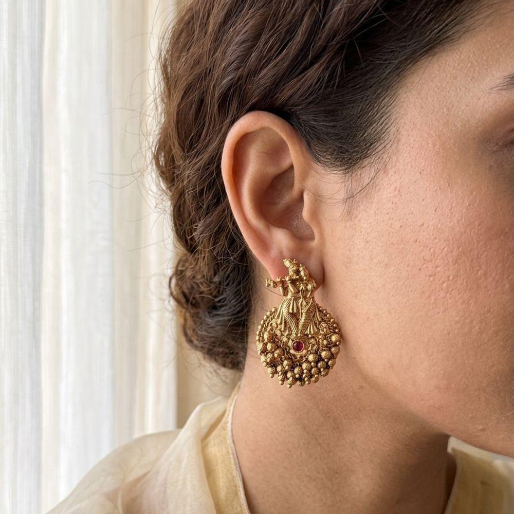 Jewel Addiction Royal Pota Stone Pearl Temple Stud Earrings