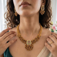 Jewel Addiction Premium Pota Stone And Pearl Necklace Set