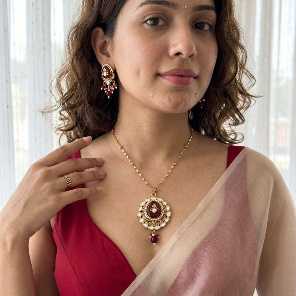 Jewel Addiction Elegant Pota Stone And Beads Chain Pendant Set for Women