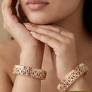 Jewel Addiction Royal Pota Stone And Pearl Openable Bangles Set