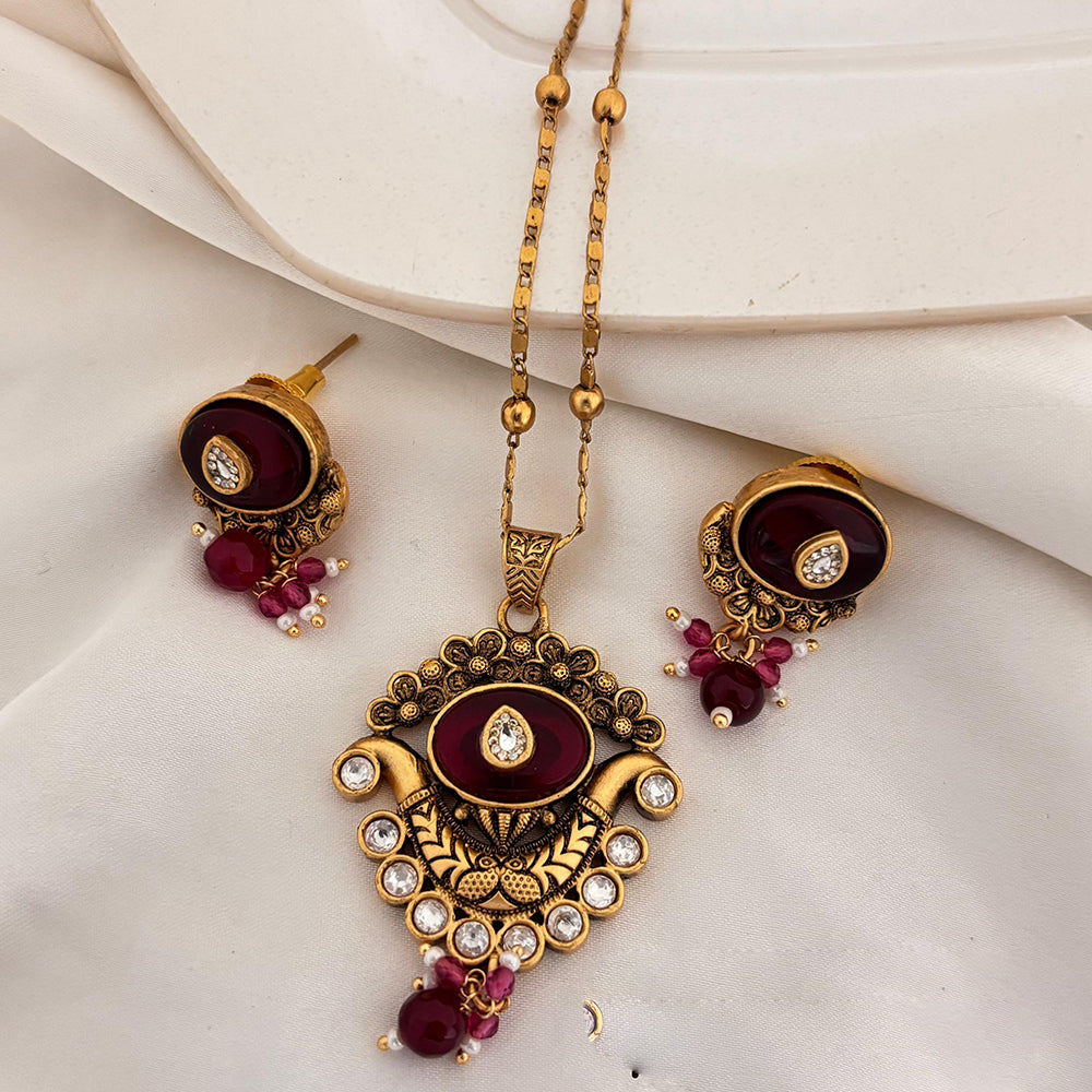 Jewel Addiction Pota Stone And Pearl Designer Pendant Set