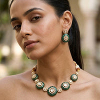 Jewel Addiction Classic Polki Kundan Stone And Pearl Necklace Set