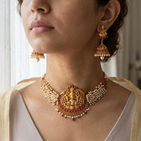 Jewel Addiction Traditional Pota Stone And Pearl Temple Choker Necklace Set