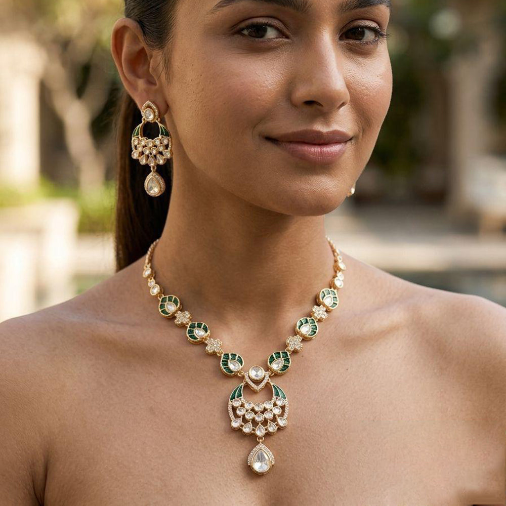 Jewel Addiction Classic  Kundan Stone And Meenkari Necklace Set