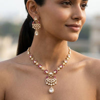 Jewel Addiction Classic  Kundan Stone And Meenkari Necklace Set