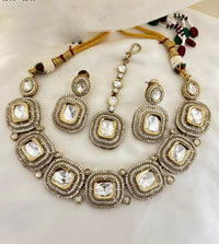 Jewel Addiction Ad And Crystal Stone Necklace Set