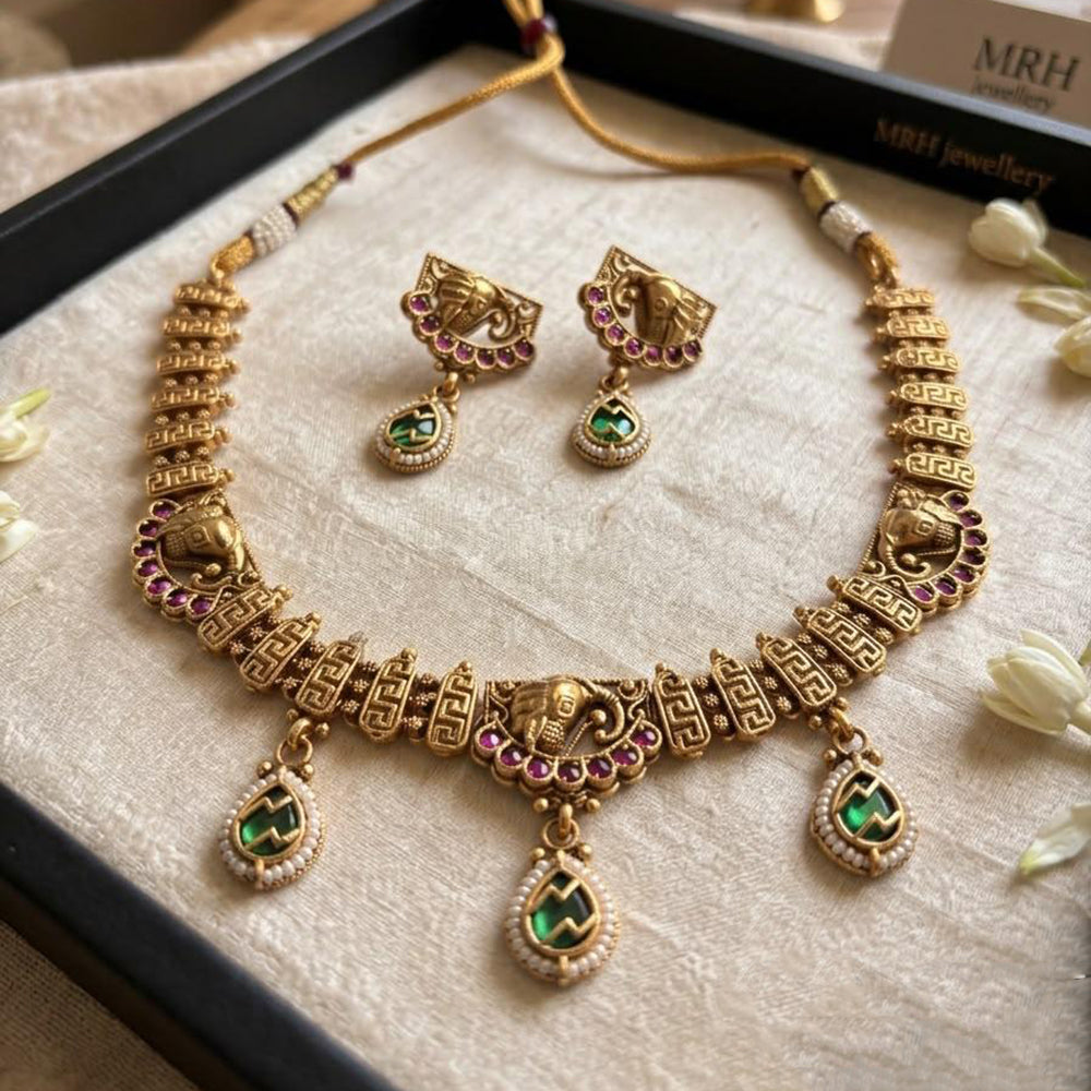 Jewel Addiction Traditional Pota Stone And Pearl Necklace Set