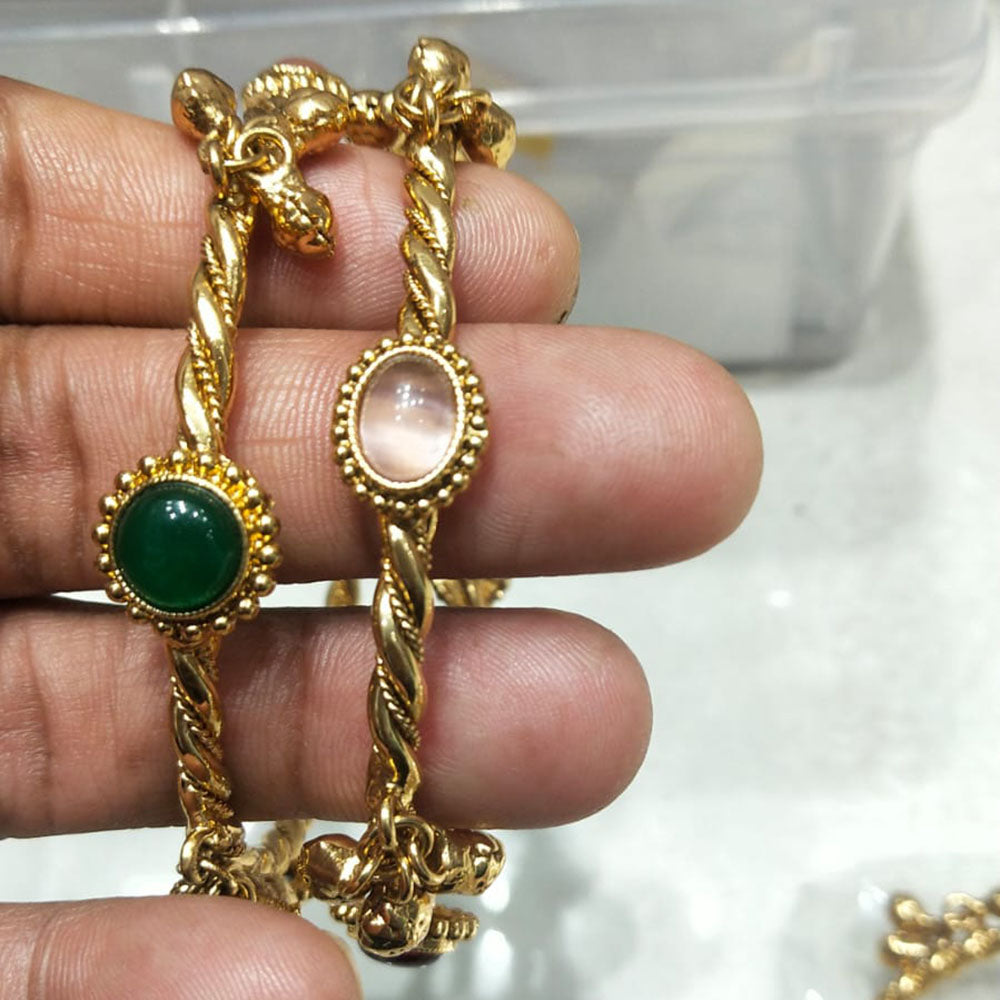 JCM Heritage Style Pota Stone Bangles Set