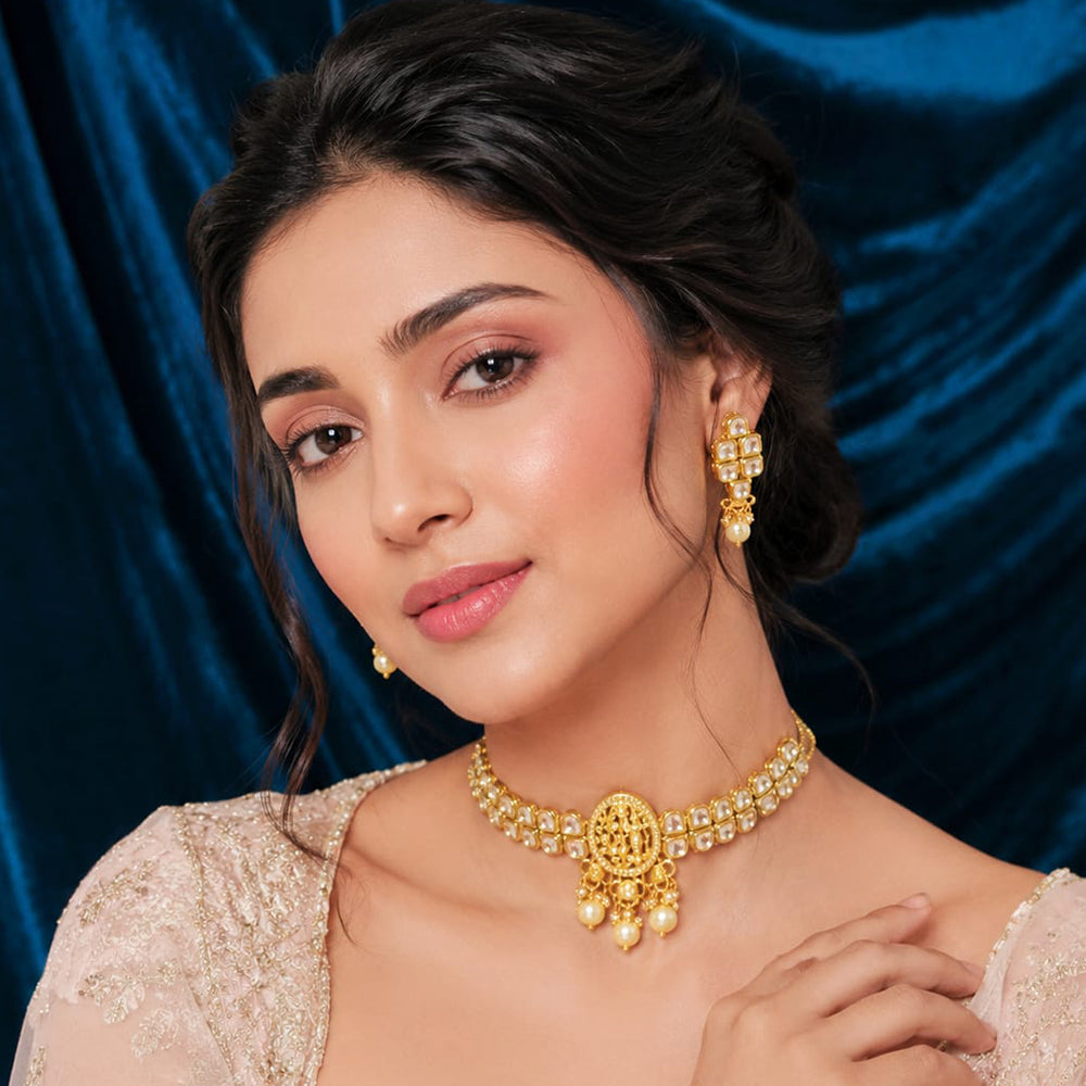 JCM Premium Kundan Stone And Pearl Choker Necklace Set