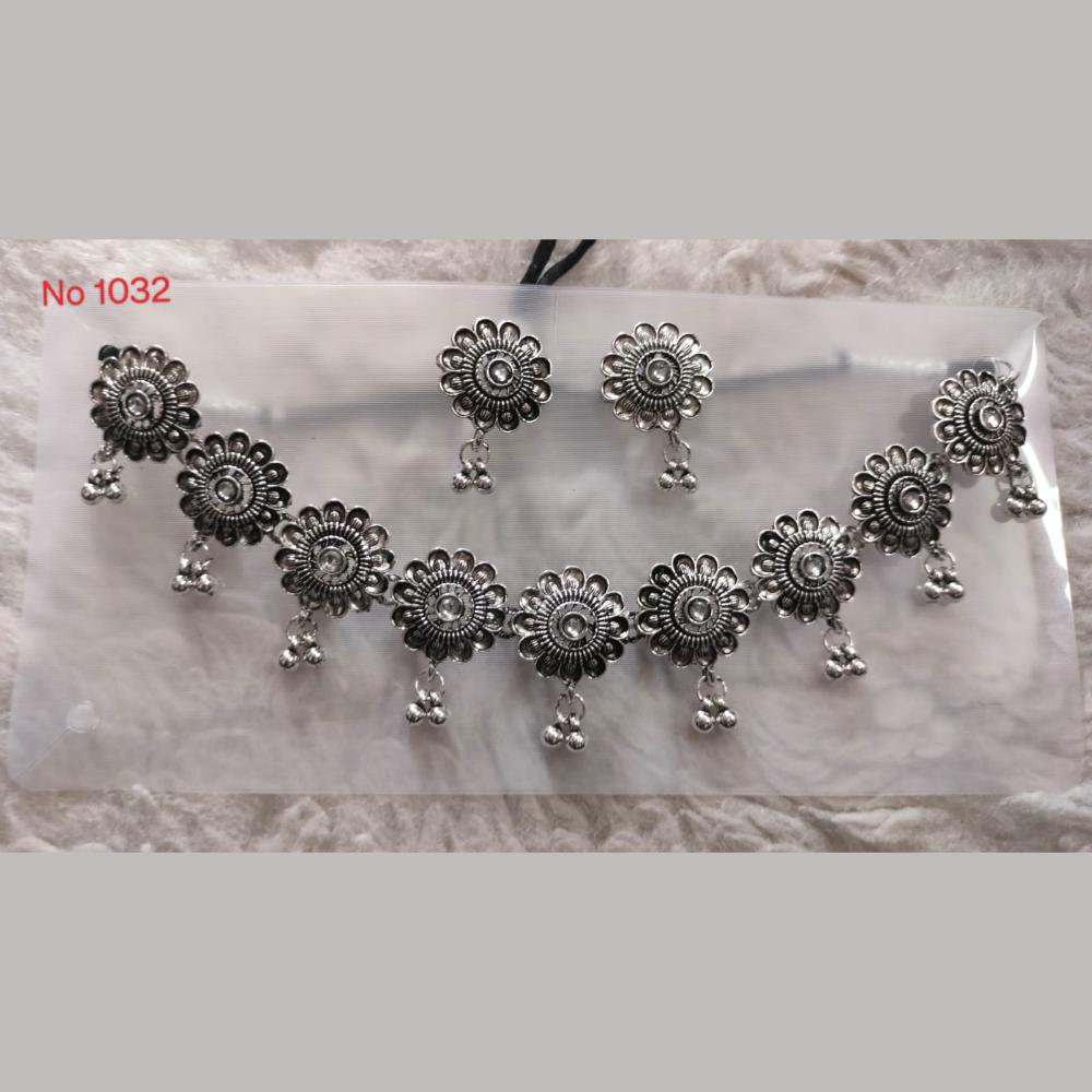 Khushboo Jewellers Oxidised Plated Kundan Stone And Ghungroo Necklace Set