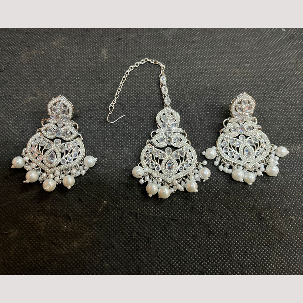 Shree Chamunda Jewellers Kundan  Dangler Earrings With Maangtikka