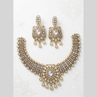 Aamrapali Sparkling American Daimond Neckalce Set