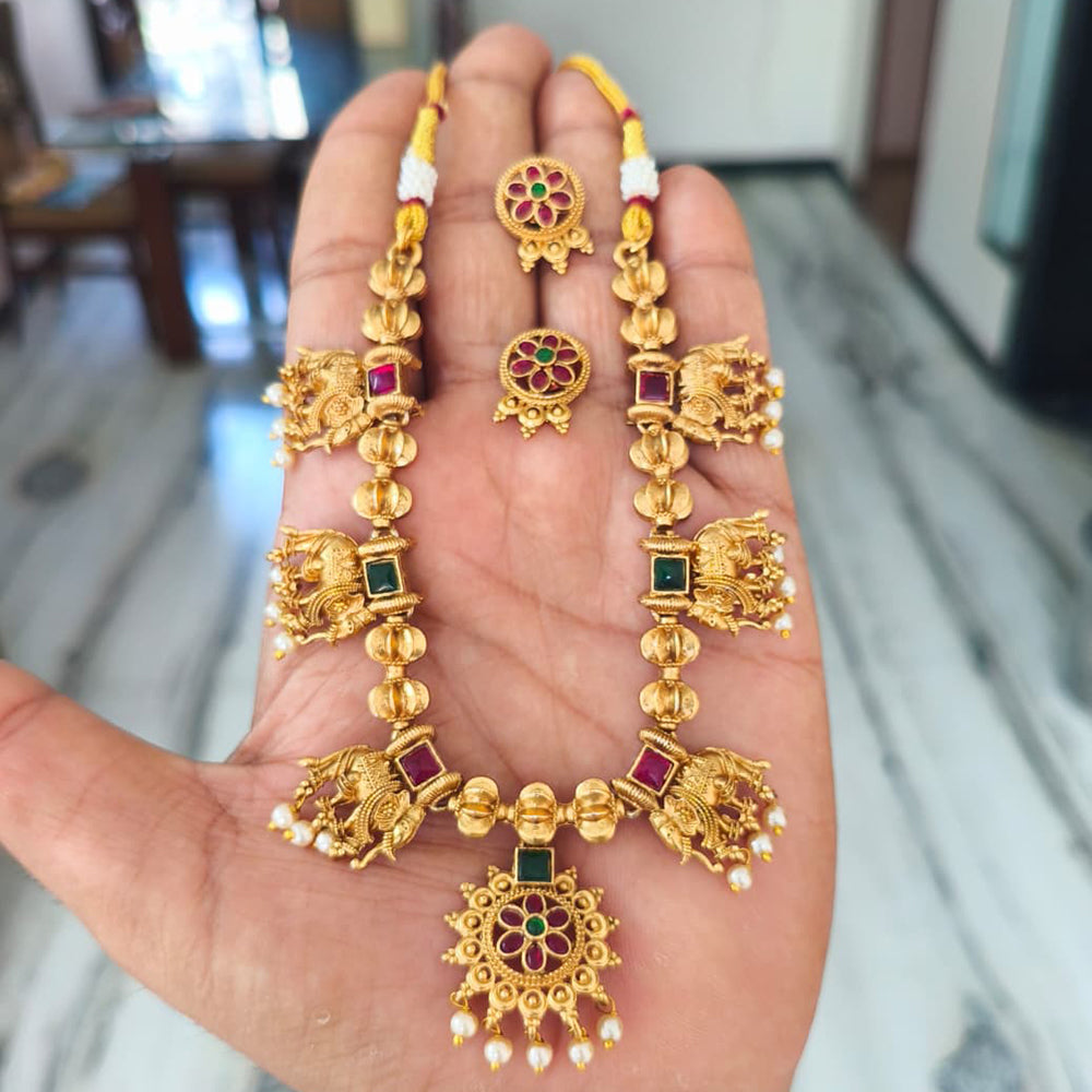 Joyful Jewel Art Timeless Beauty Matte Gold Pota Stone And Pearl Necklace set