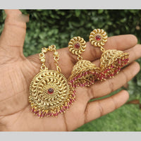 Amoliya Jewels Royal Pota Stone And Pearl Jhumki Earrings With Maangtikka 