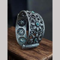 Maharani Jewels Oxidised Plated Pota Stone Openable Kada