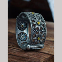 Maharani Jewels Oxidised Plated Pota Stone Openable Kada