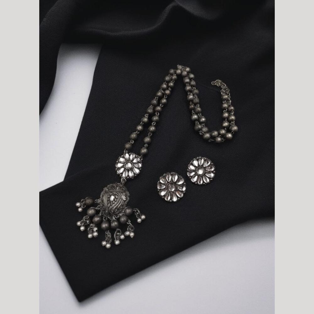 Maharani Jewels Oxidised Kundan And Pearls Long Necklace Set