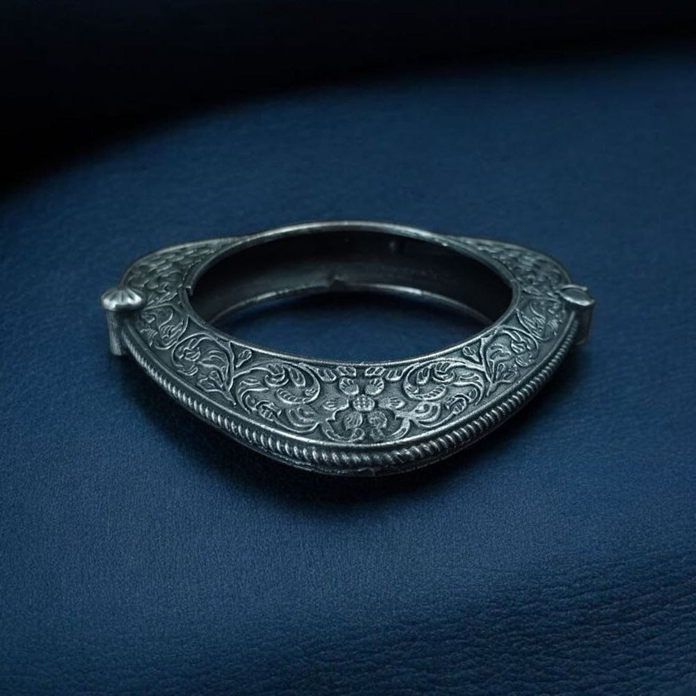 Maharani Jewels Oxidised Openable Kada Perfect For Fusion , Causal And Ethnic Wear