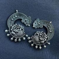 Maharani jewels Enthic Glow Oxidised Plated Earcuff Earrings 