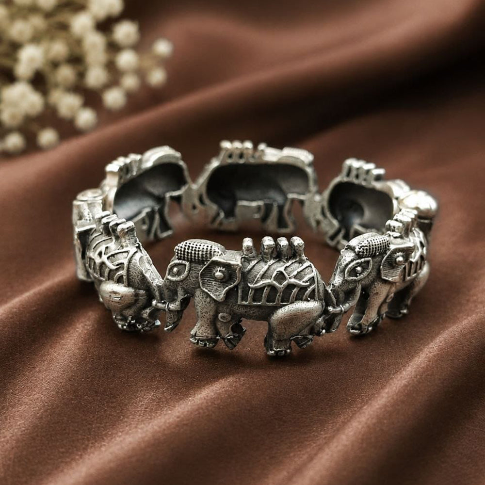 Maharani Jewels Oxidised Plated Openable Bracelet