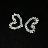 Urthn Cubic Zirconia Stone Classic Heart Shape Stud Earrings