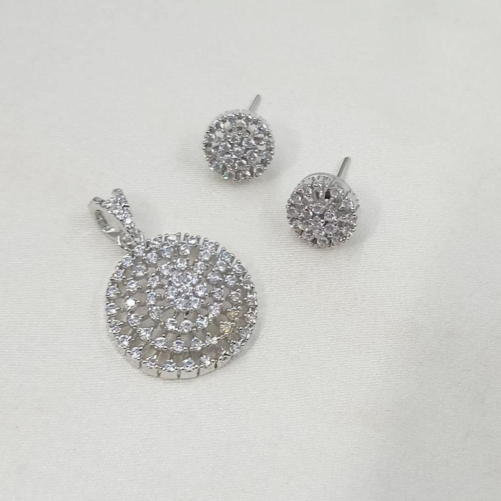 NAFJ Royal American Daimond Pendant Set
