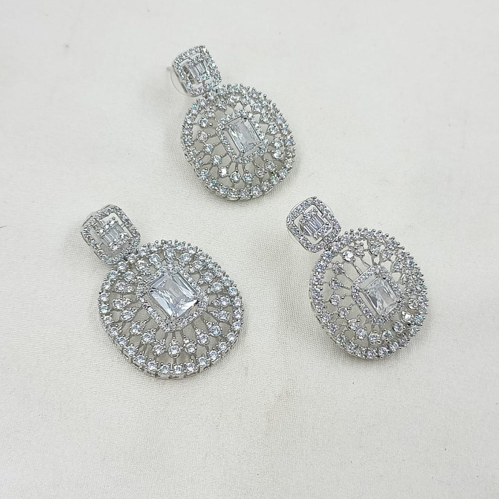 NAFJ Royal American Diamond Pendant Set