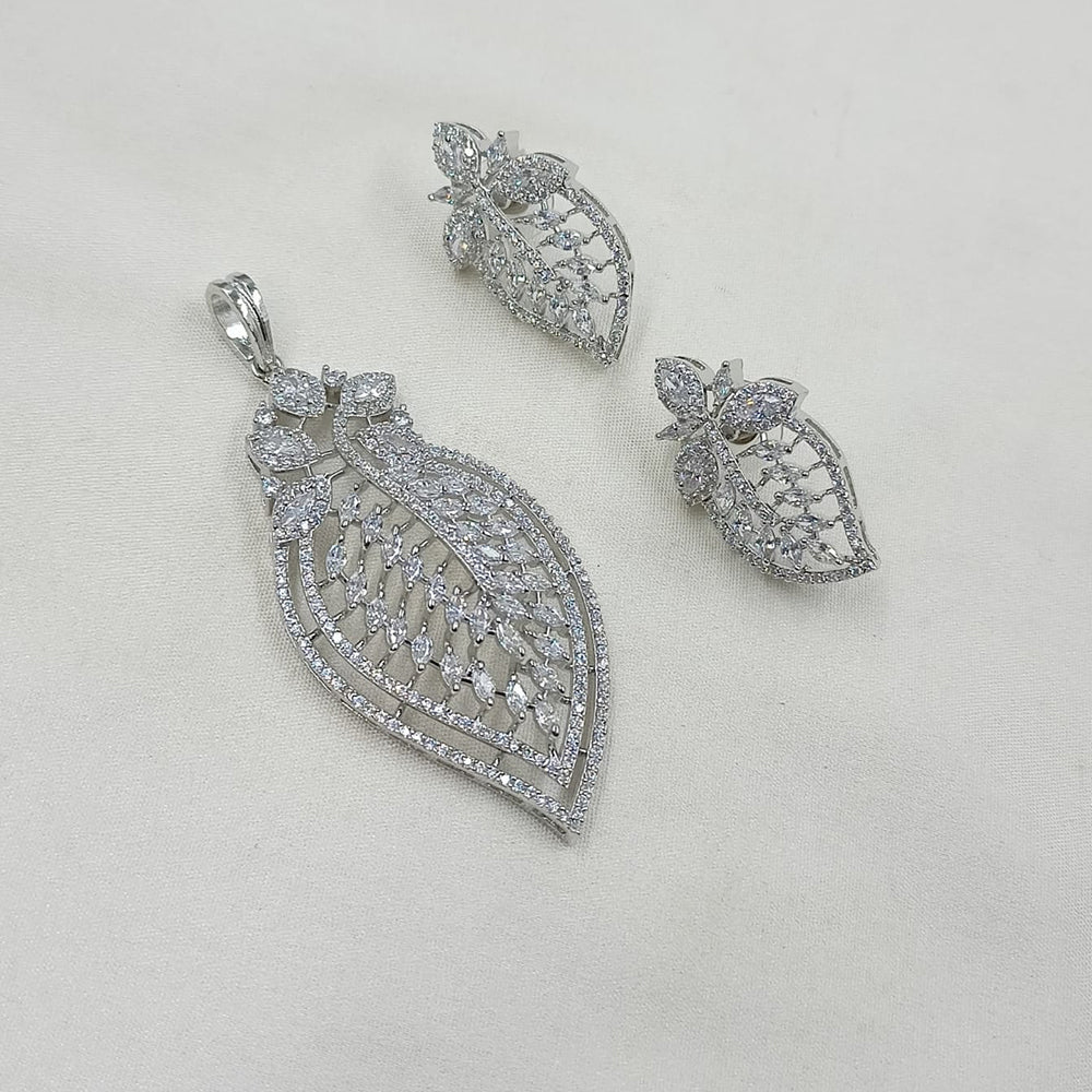 NAFJ Royal American Diamond Pendant Set