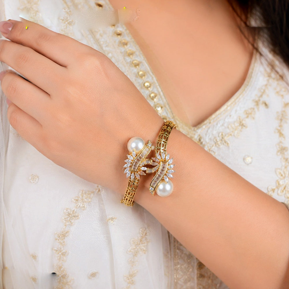 NAFJ Gold Plated American Diamond Openable Kada
