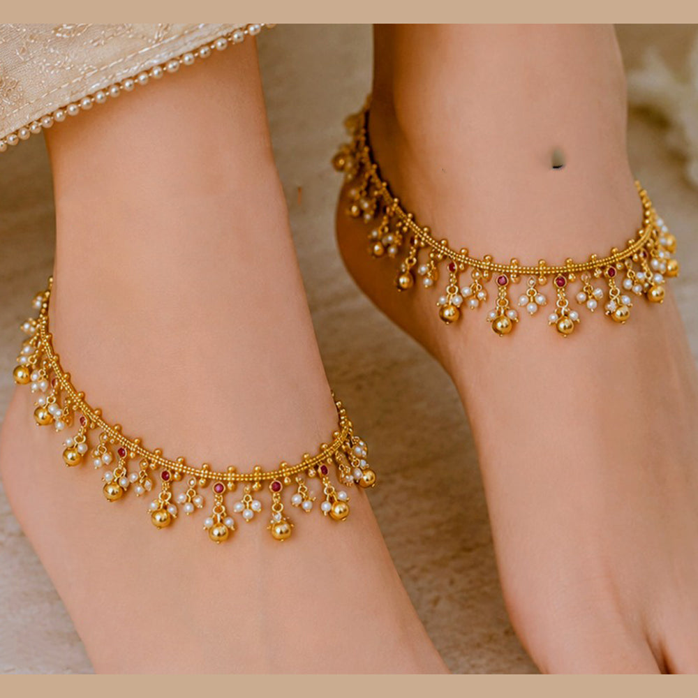 NAFJ Gold Plated Kundan Stone And Pearl Payal / Anklet