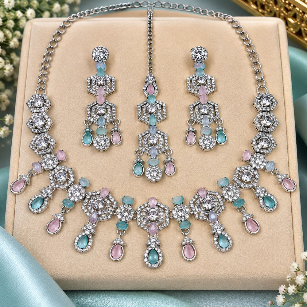 NAFJ Glamorous Crystal Stone And Austrian Stone Necklace Set