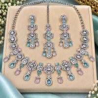 NAFJ Glamorous Crystal Stone And Austrian Stone Necklace Set